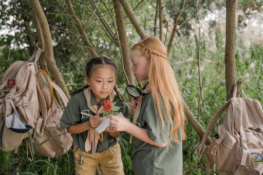 girls exploring