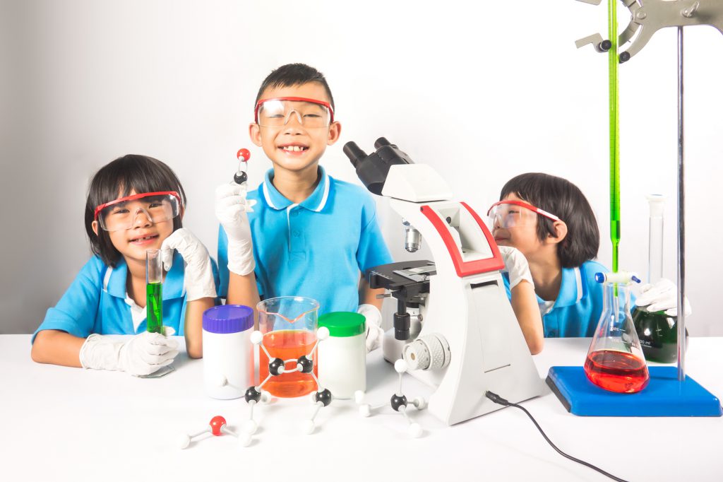 science-kids-happy