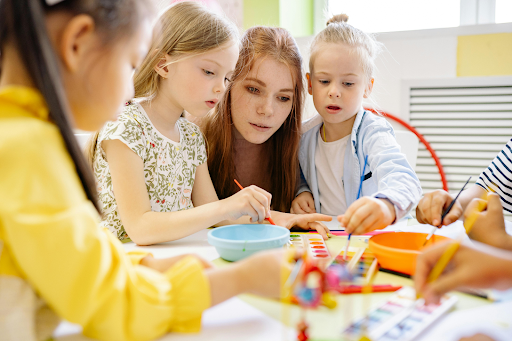 kids painting