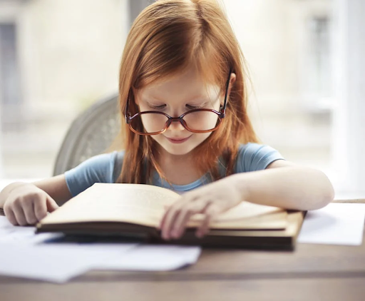 a girl reading